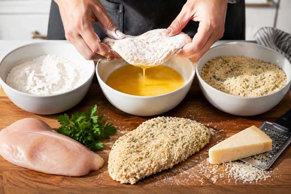 آماده کردن مرغ سوخاری
