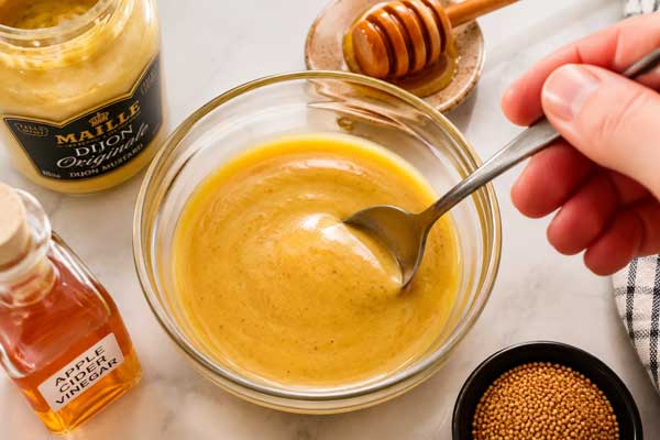 درست کردن سس برای فیله مرغ استریپس