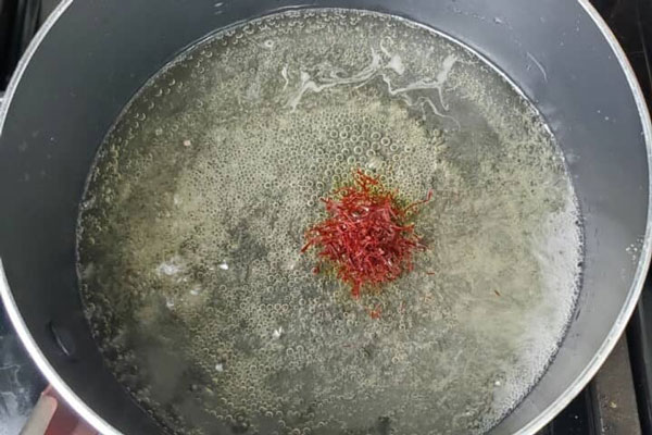 ترکیب رشته زعفران با شربت پایه 