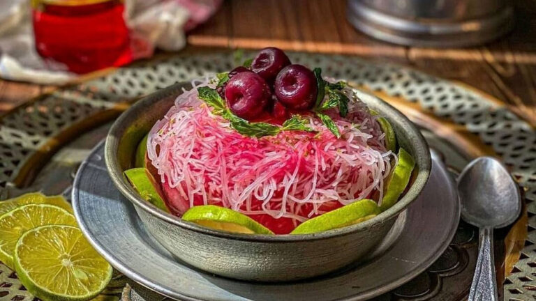 طرز تهیه فالوده شیرازی