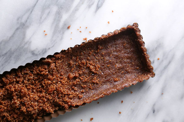 پوسته تارت انار شکلاتی 