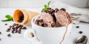 طرز تهیه بستنی وگان قهوه