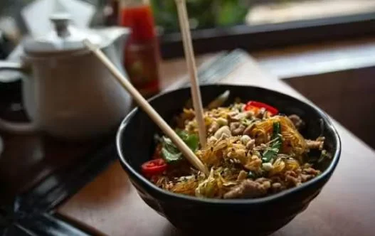 نبایدها در استفاده از چاپستیک