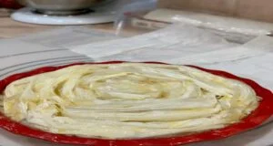 قرار دادن شیرینی بوگاتسا در فر
