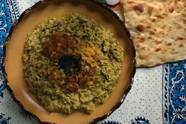 تهیه و تزیین کشک بادمجان ساده