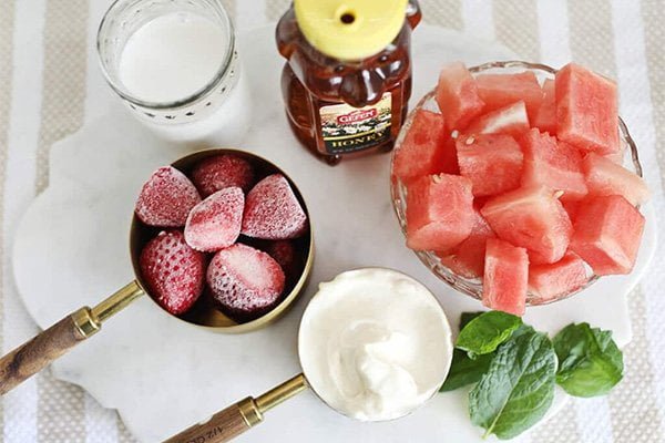 Ingredients-for-watermelon-smoothie