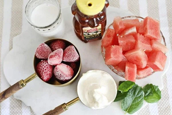Ingredients-for-watermelon-smoothie