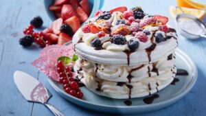طرز تهیه خامه کیک با سفیده تخمه مرغ