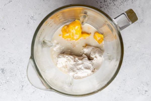 mango-smoothie-with-milk-and-icecream