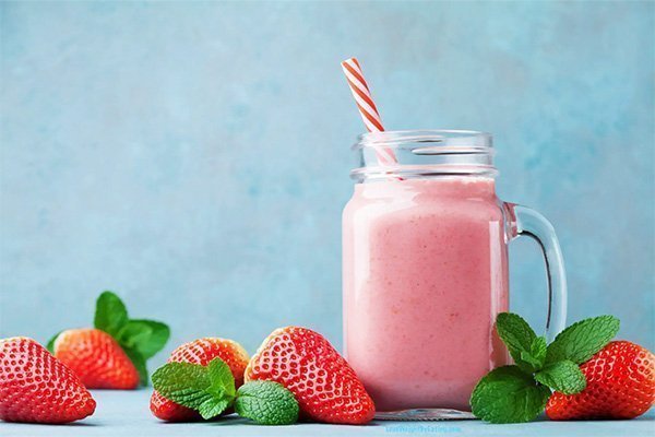 strawberry-smoothie-low-calories