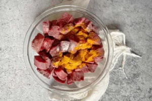 گوشت برای طرز تهیه لوبیا پلو با گوشت تکه ای