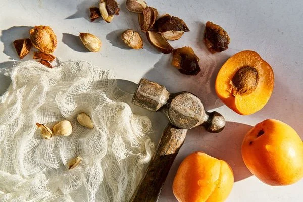 عوارض مصرف زردآلو