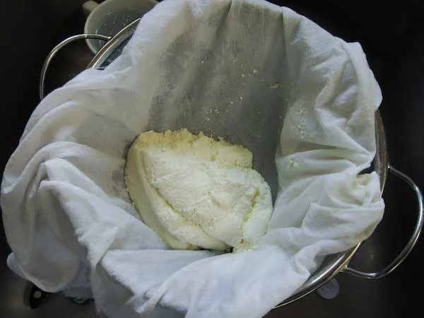 پنیر ماسکارپونه چیست