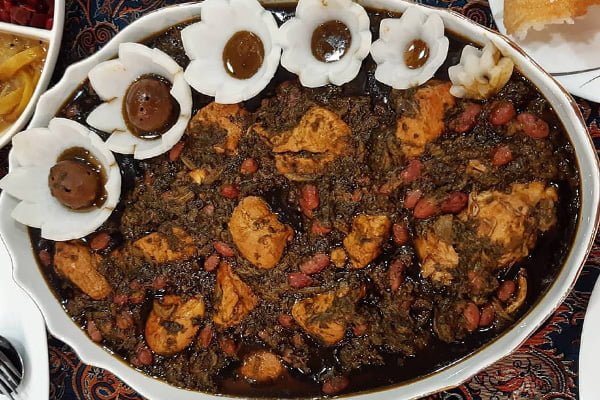 طرز تهیه خورشت کرفس مجلسی با لوبیا