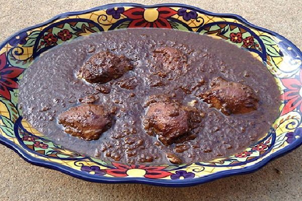 طرز تهیه مرغ ترش گیلانی با رب انار