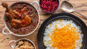 طرز تهیه مرغ ترش تهرانی بدون سبزی