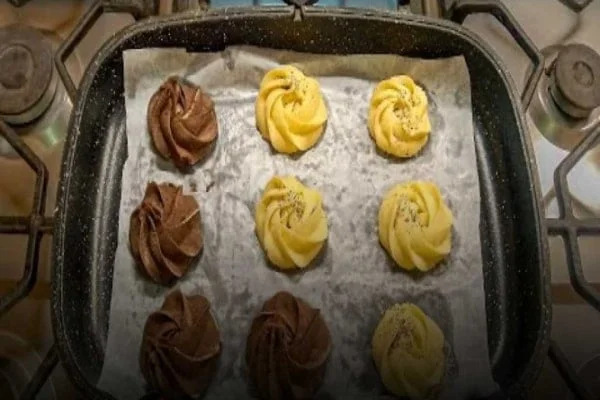 طرز تهیه شیرینی بهشتی در لیوان