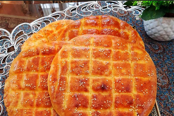 پخت نان شیرمال شیرین
