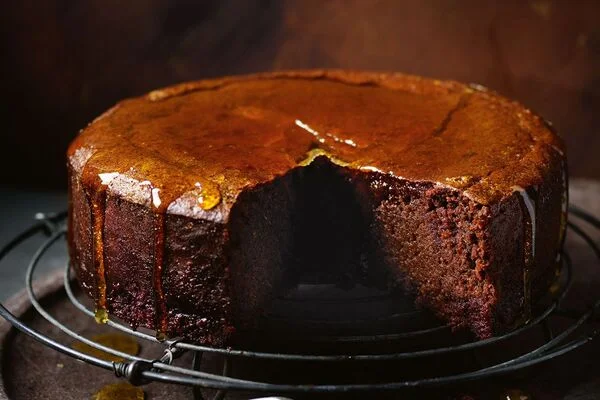 طرز تهیه کیک مجلسی اسفنجی با آبمیوه یا آبجوش