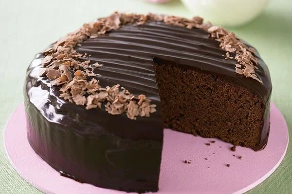طرز تهیه کیک مجلسی خیس شکلاتی