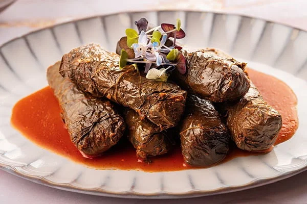 تهیه سس دلمه برگ انگور