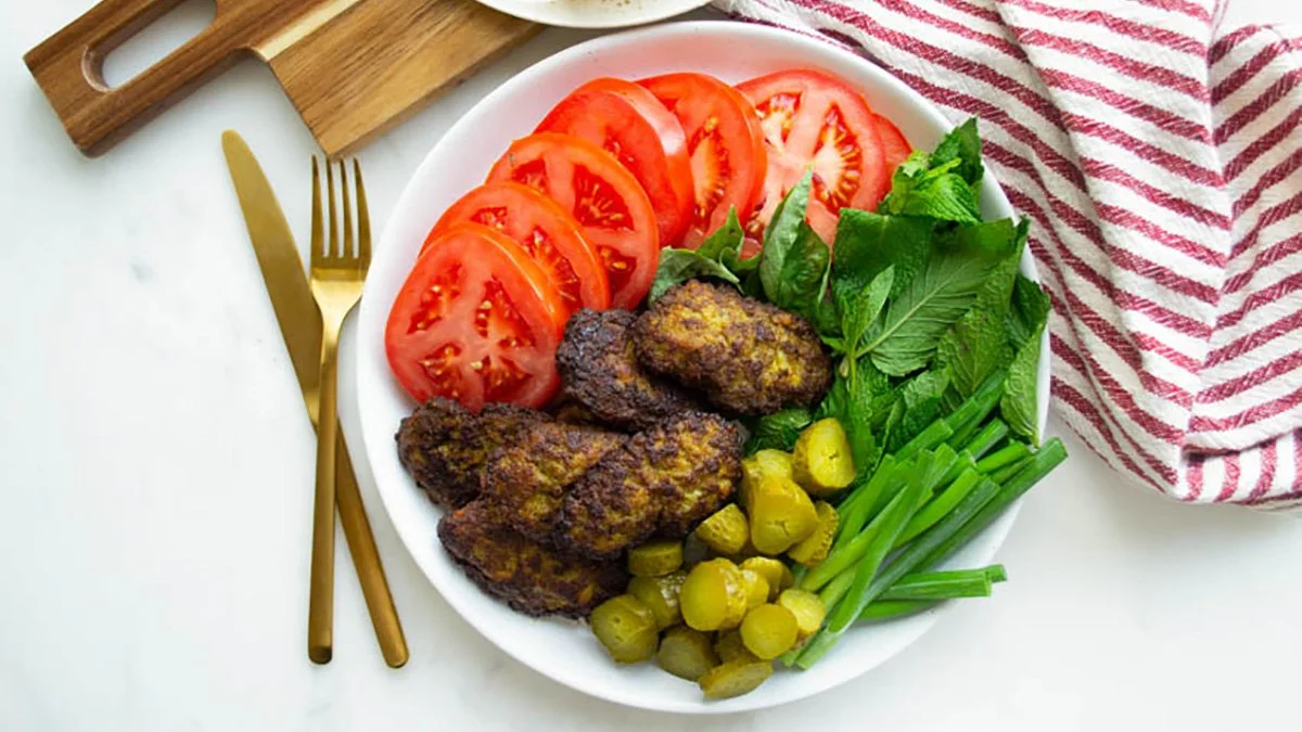 طرز تهیه کتلت با سیب زمینی پخته