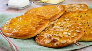 طرز تهیه نان شیرمال شیرین