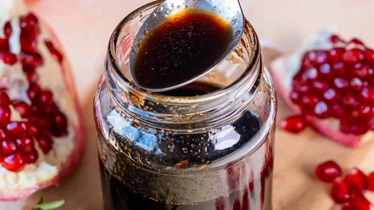 طرز تهیه رب انار خانگی