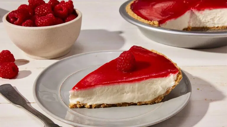 طرز تهیه چیز کیک انار