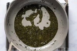 سرخ کردن نعناع