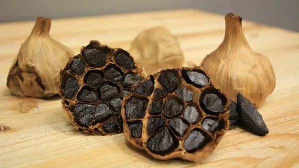 سیر سیاه چیست