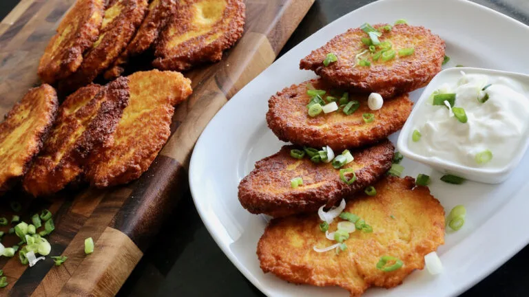 طرز تهیه کوکو سیب زمینی خام