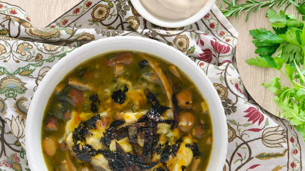 سبزی آش رشته چیست