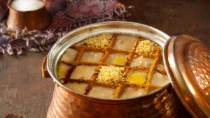 طرز تهیه حلیم گندم با گوشت مرغ
