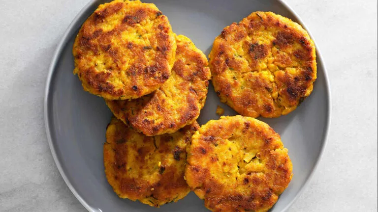 طرز تهیه کوکو سیب زمینی بدون تخم مرغ