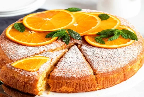 تزئین کیک با میوههای مختلف
