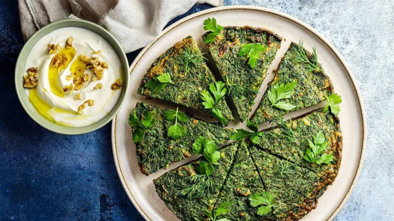 طرز تهیه کوکو سبزی شمالی اصیل