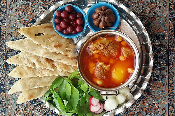 طرز تهیه آبگوشت لعابدار