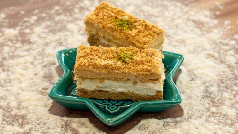 طرز تهیه شیرینی ناپلئونی با خمیر هزارلا