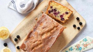 طرز تهیه کیک شاه توت