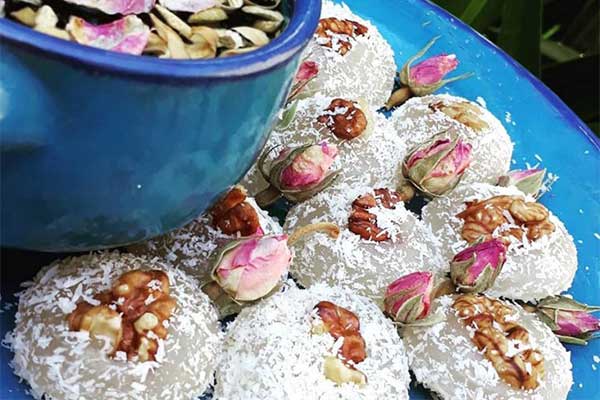 طرز تهیه باسلوق ساده با لیوان