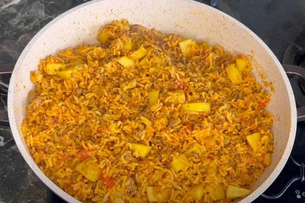 طرز تهیه استانبولی با گوشت چرخ کرده