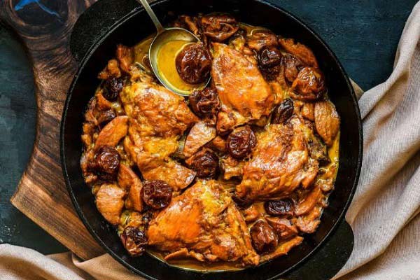 طرز تهیه خورشت به آلو با رب انار