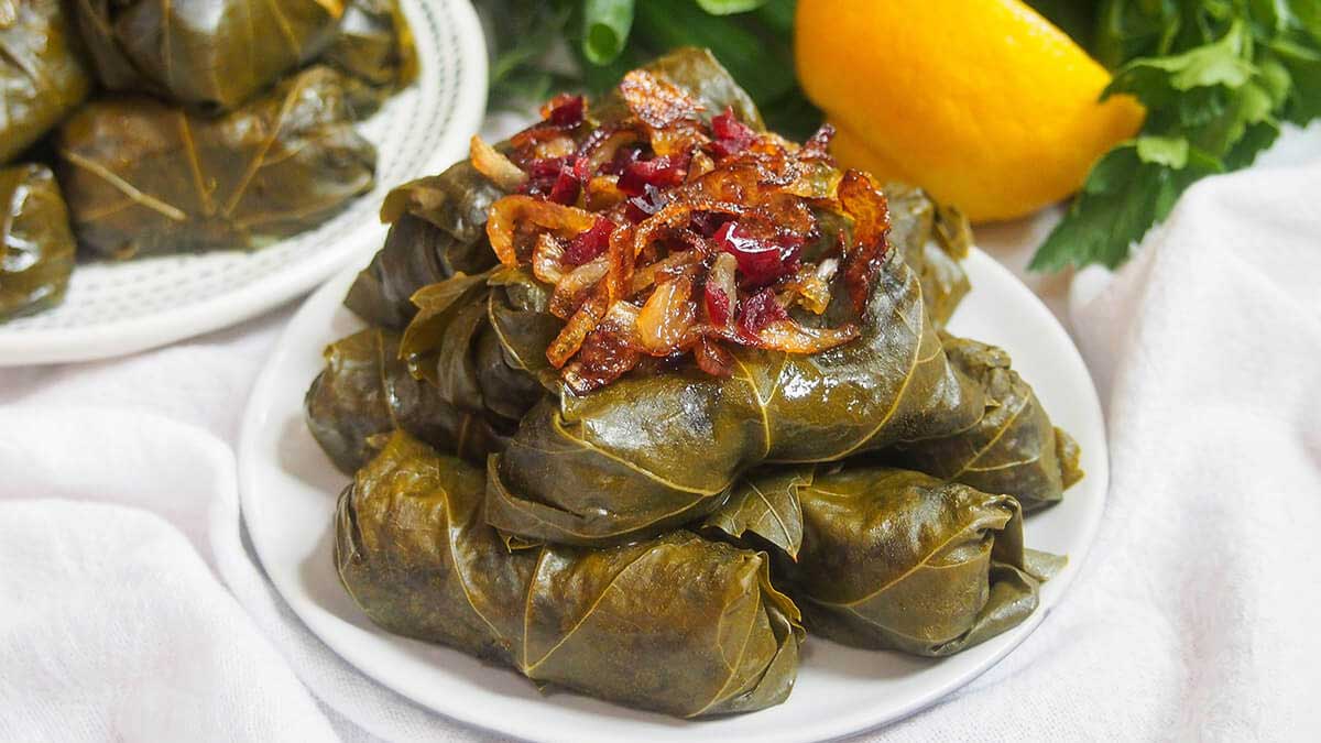 طرز تهیه دلمه برگ بدون لپه
