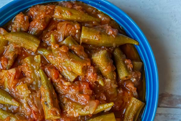 ترشی بامیه با گوجه فرنگی