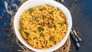 طرز تهیه نودل با پنیر چدار