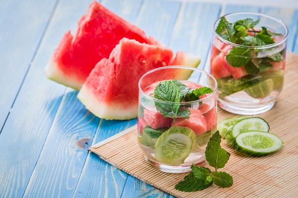 بهترین خوراکیها برای جلوگیری از گرمازدگی