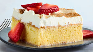 طرز تهیه کیک سه شیر