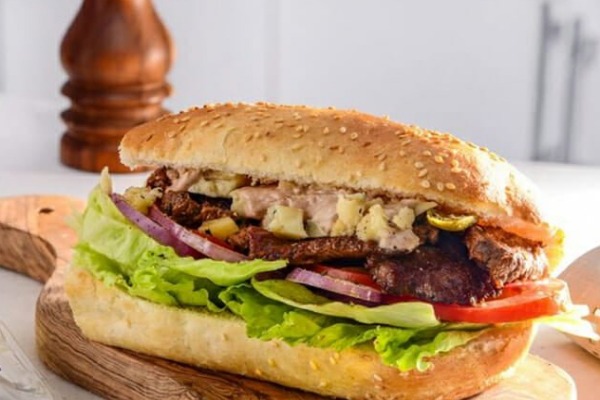 ساندویچ رست بیف