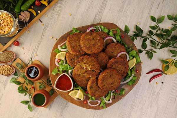 شامی کباب با سس تند